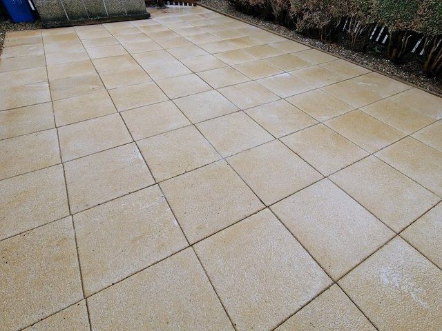 Patio Cleaning Services in West Lothian