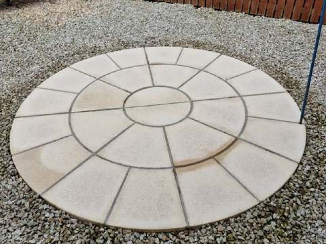 patio-cleaning-2-kireth-ai