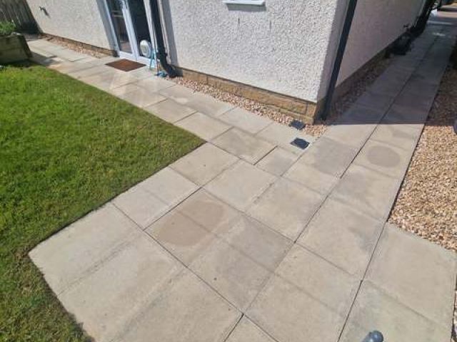 driveway-cleaning-4-kireth-ai