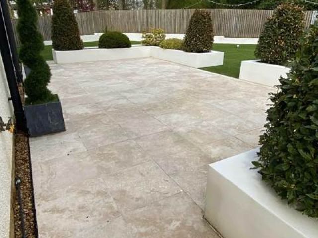 patio-cleaning-4-kireth-ai