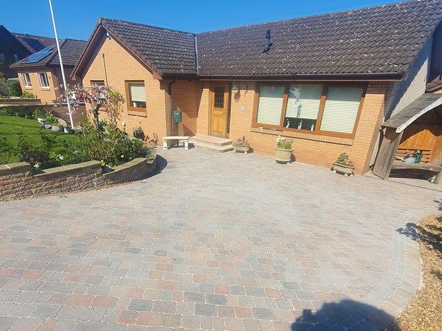 driveway-cleaning-2-kireth-ai