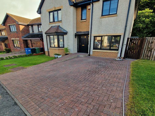 Driveway Before Cleaning