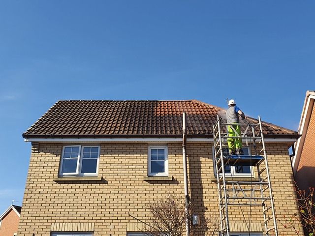 roof-cleaning-13-kireth-ai
