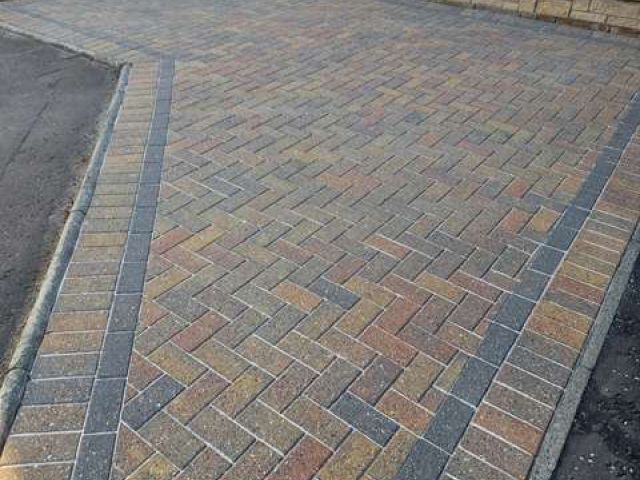 driveway-cleaning-5-kireth-ai