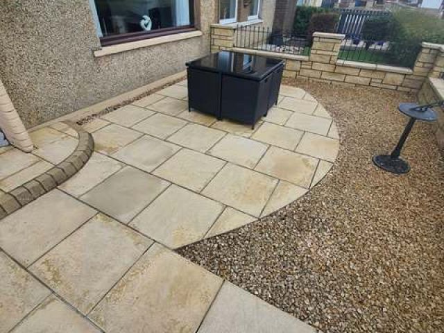 patio-cleaning-1-kireth-ai