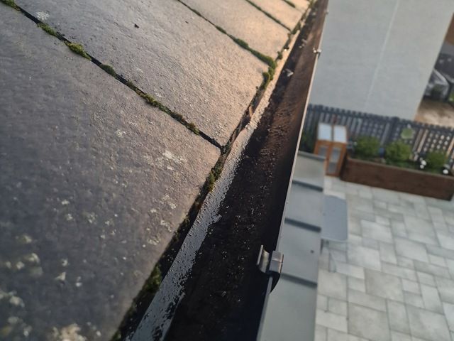 Gutter Cleaning Services in West Lothian